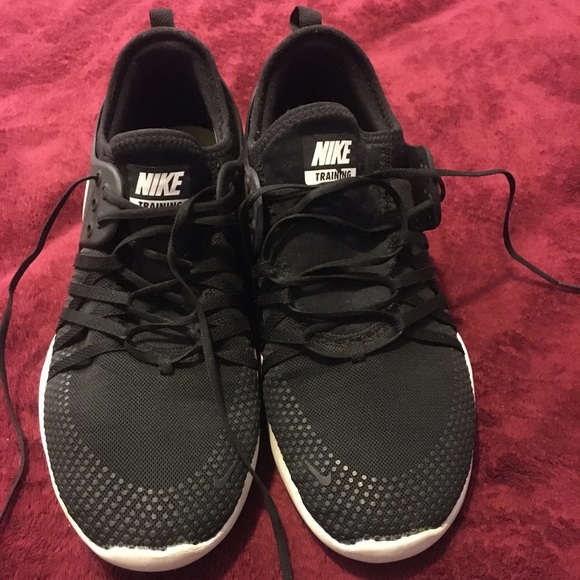 Nike training shoes - Picture 1 of 4